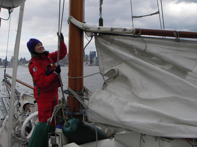 Raising foresail, keeping gaff roughly horizontal